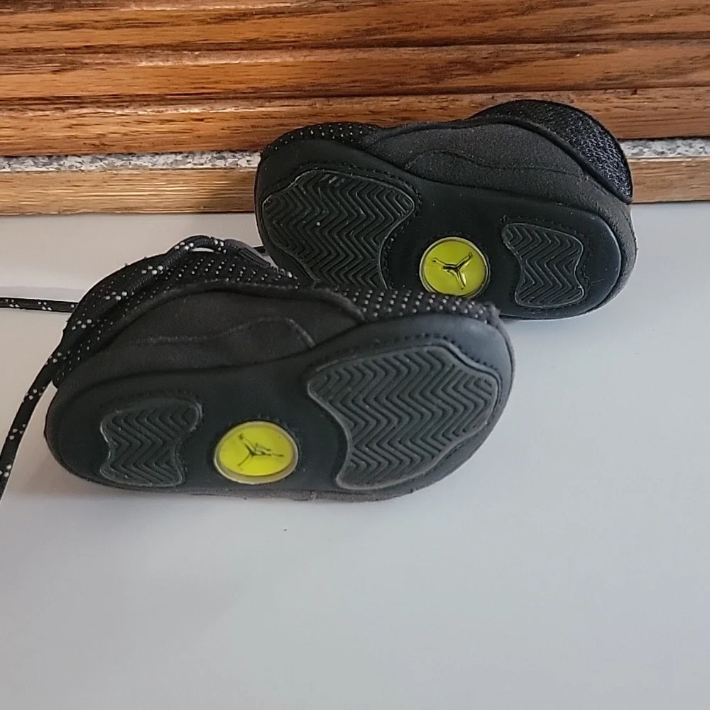 AIR JORDAN INFANT BABY SHOES BLACK SUEDE SIZE 3 ATHLETIC